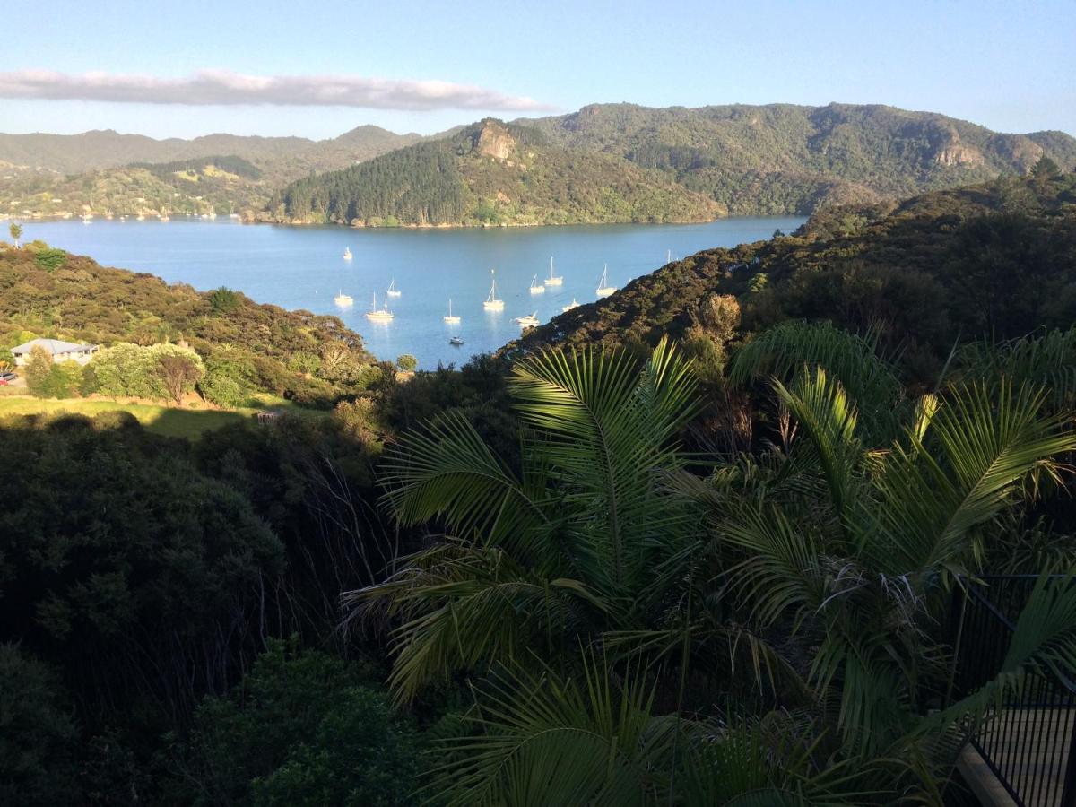 Harbour View Villa Whangaroa Екстериор снимка