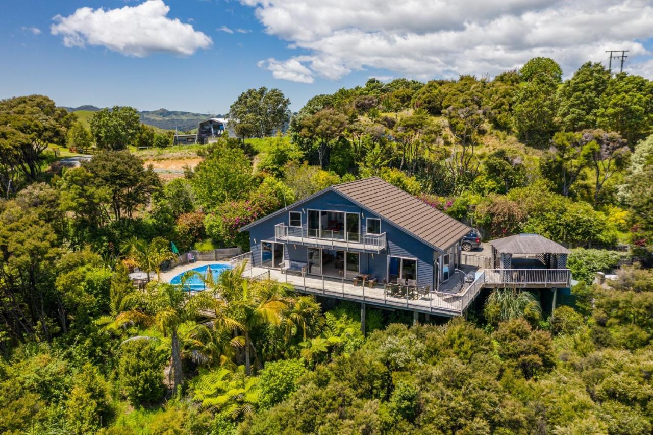 Harbour View Villa Whangaroa Екстериор снимка