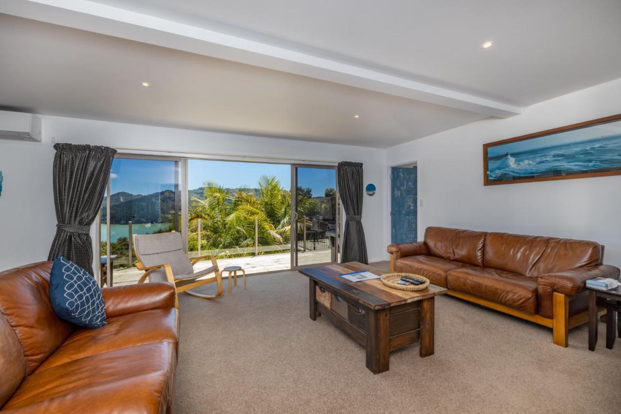 Harbour View Villa Whangaroa Екстериор снимка